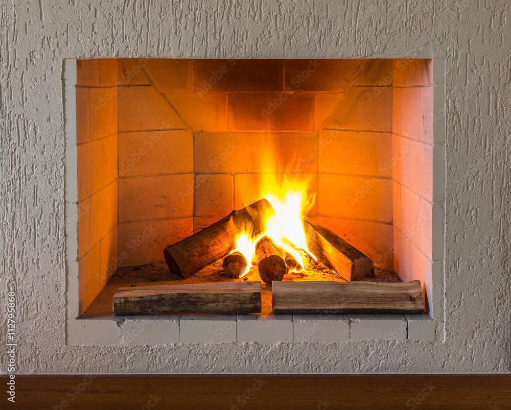 Lareira acesa com Fuego Casero